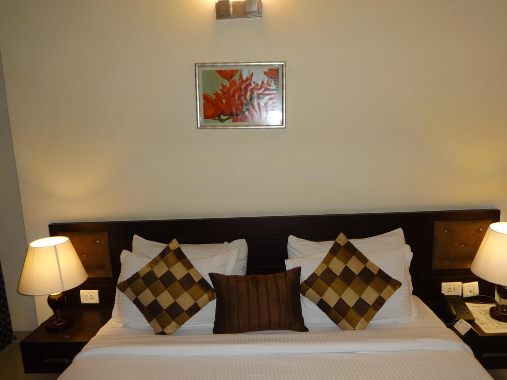 ניו דלהי Hotel Gautam Residency חדר תמונה